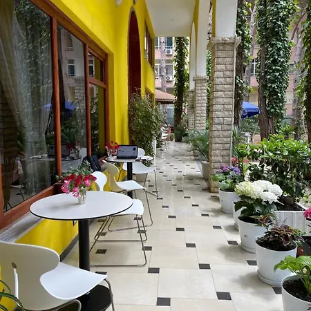 Mali I Robit Hotel Golem (Tirana)